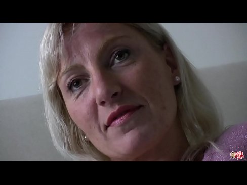 ❤️ La mère que nous avons tous baisée ... Madame, tenez-vous bien ! ❤️ Vidéo de baise at us ❌